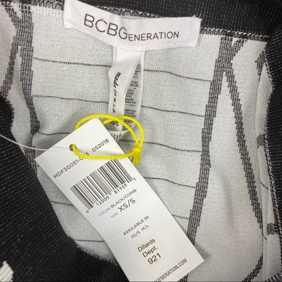 BCBGenerations Black & Ivory Print Bandage Bodycon Mini Skirt S XS New - Picture 3 of 5